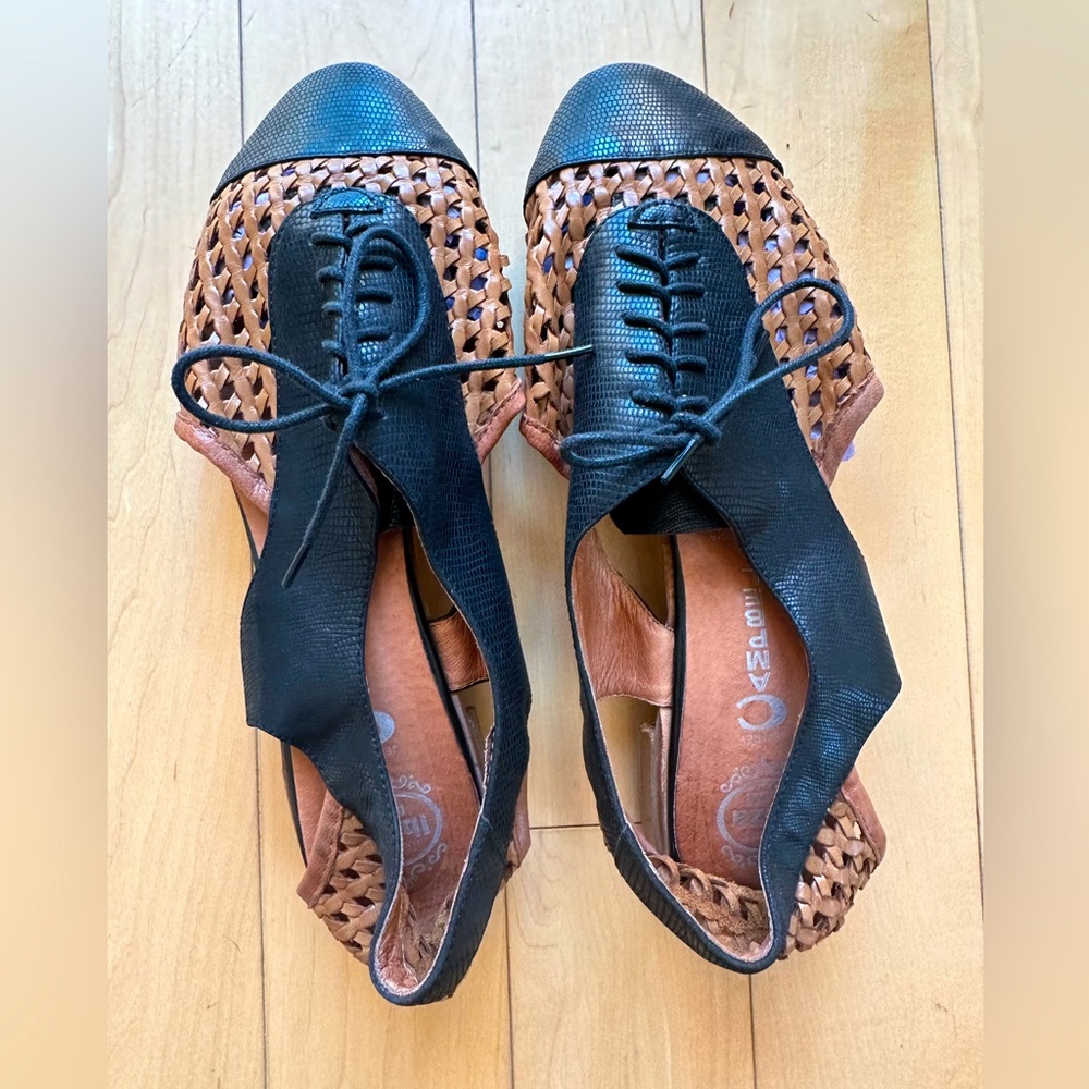 Leather sandals